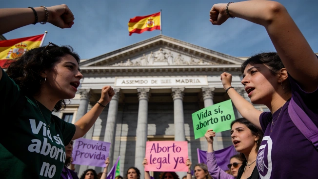 PP y Vox impulsan leyes que reconocen derechos al feto en varias regiones Español.News