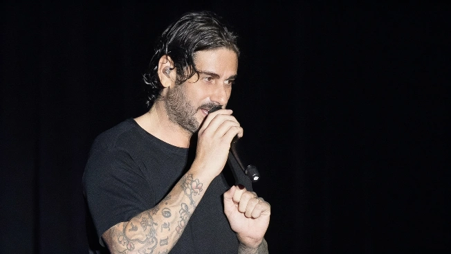 Melendi sorprende con un nuevo giro en su vida residencial en Madrid Español.News
