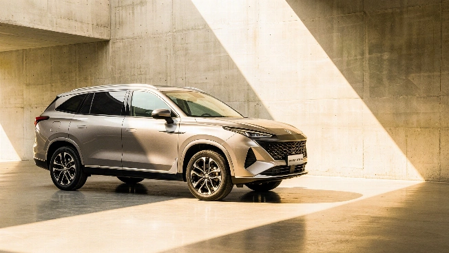 Dueños de coches chinos en España sorprendidos por cambios en el servicio técnico Español.News