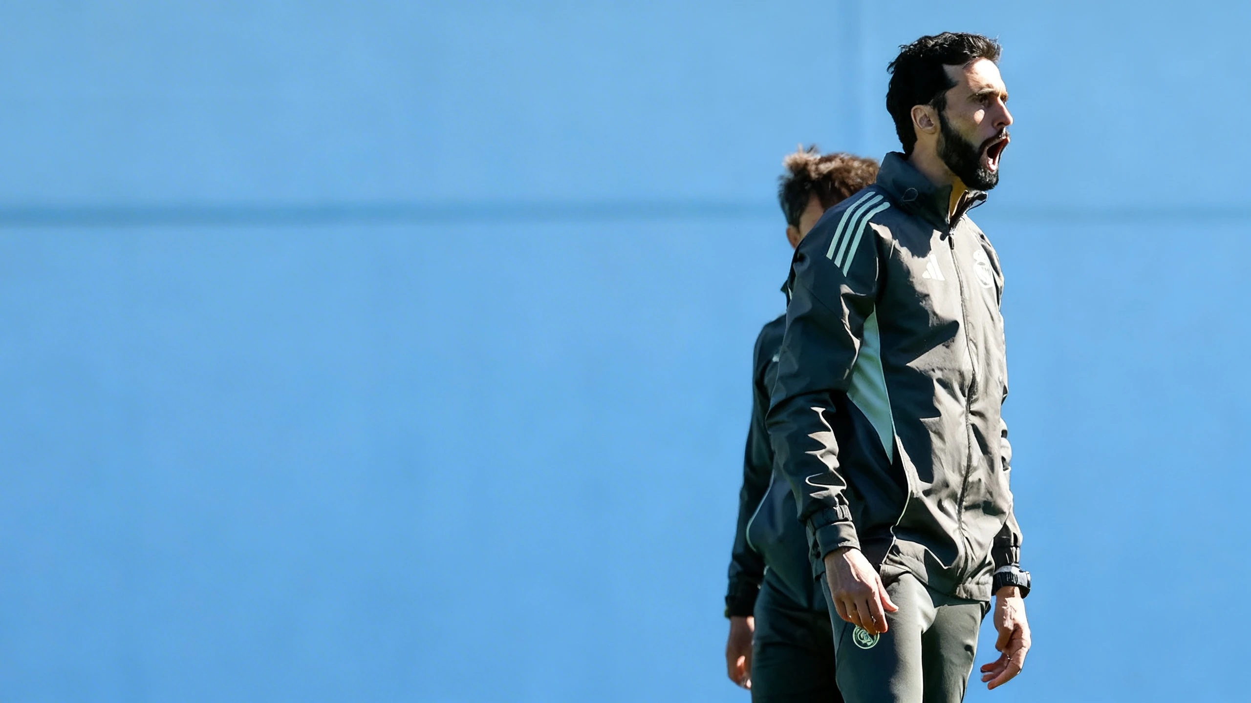 Bellingham regresa de la selección sin minutos y eso podría afectar al Real Madrid Español.News