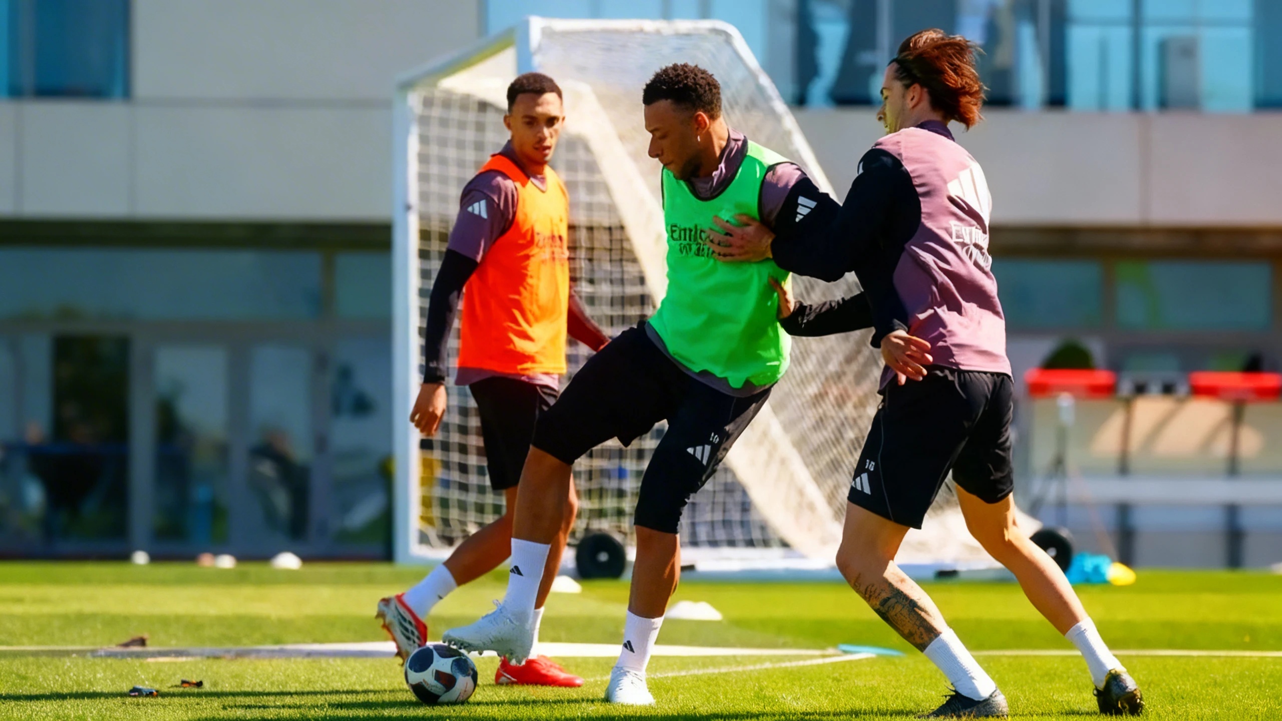 La convocatoria de Madrid ante el City sorprende con un dúo inusual pero hay un detalle clave que cambia el panorama Español.News