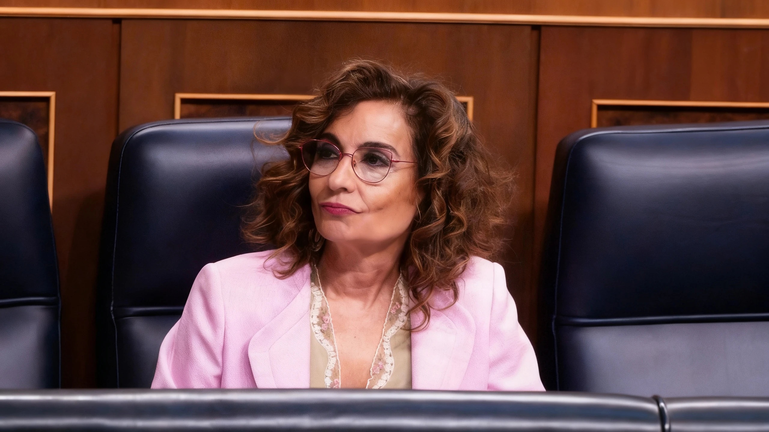 María Jesús Montero declara cuatro pisos y casi 100.000 euros en su nueva declaración Español.News