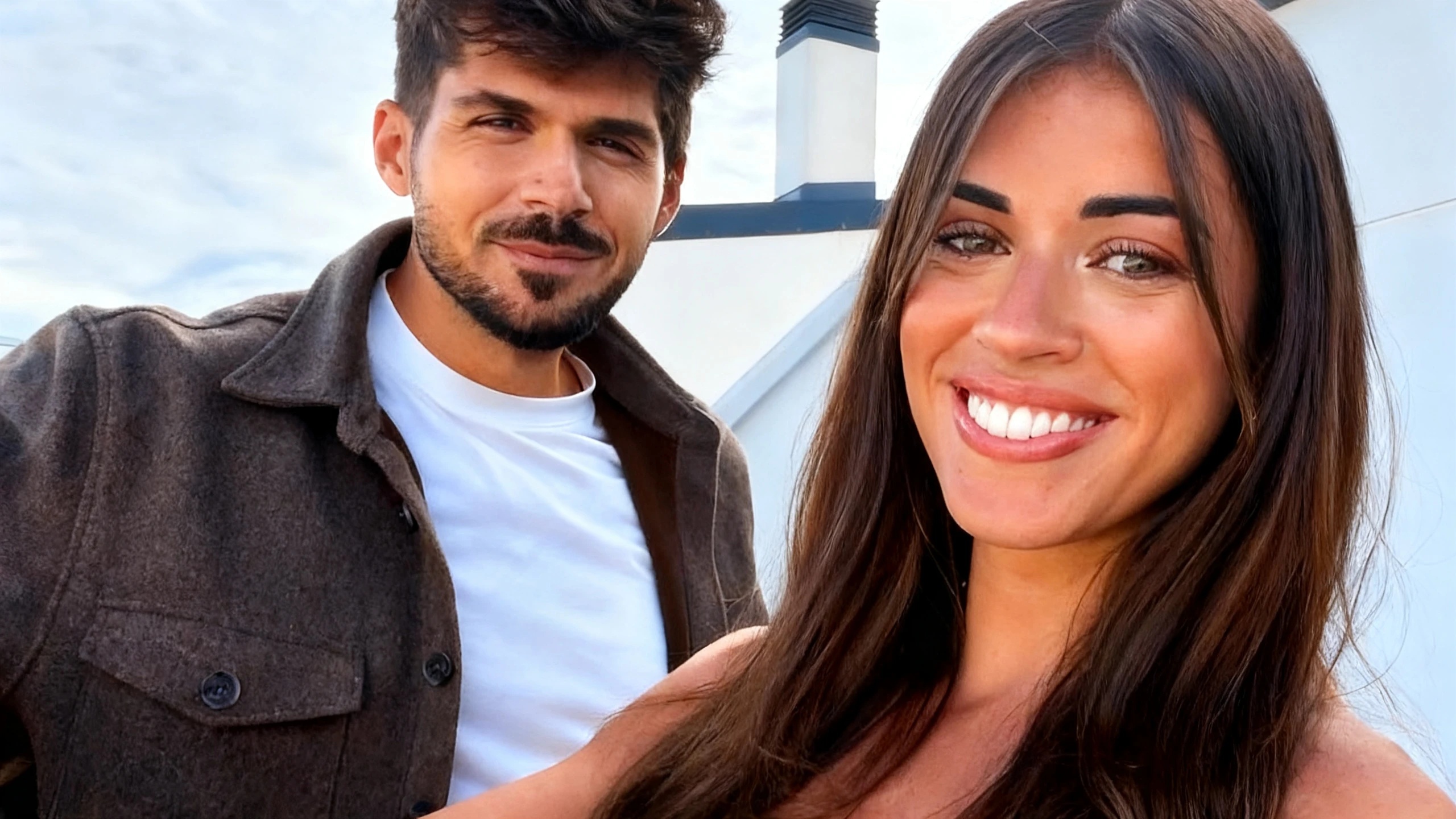 Rocío Camacho y Guillermo Aylón anuncian la compra de su casa tras un año de búsqueda Español.News