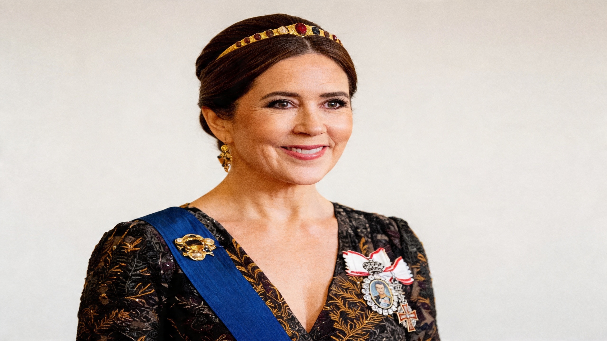 La historia de los pendientes de fragmentos: joyas Mary de Dinamarca con simbolismo real Español.News