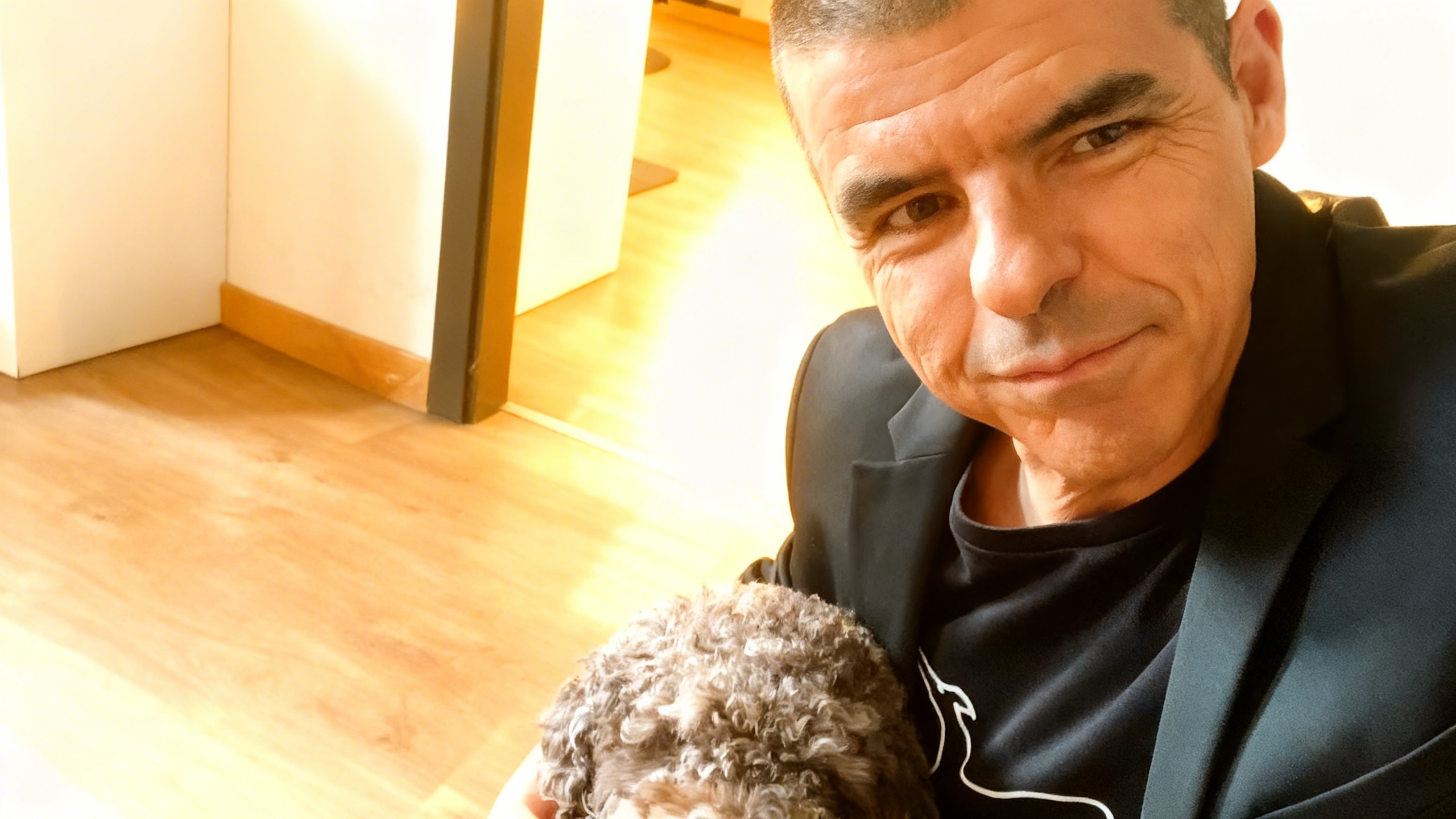 Cómo Manuel Marlaska combina su carrera periodística con su vida familiar Español.News