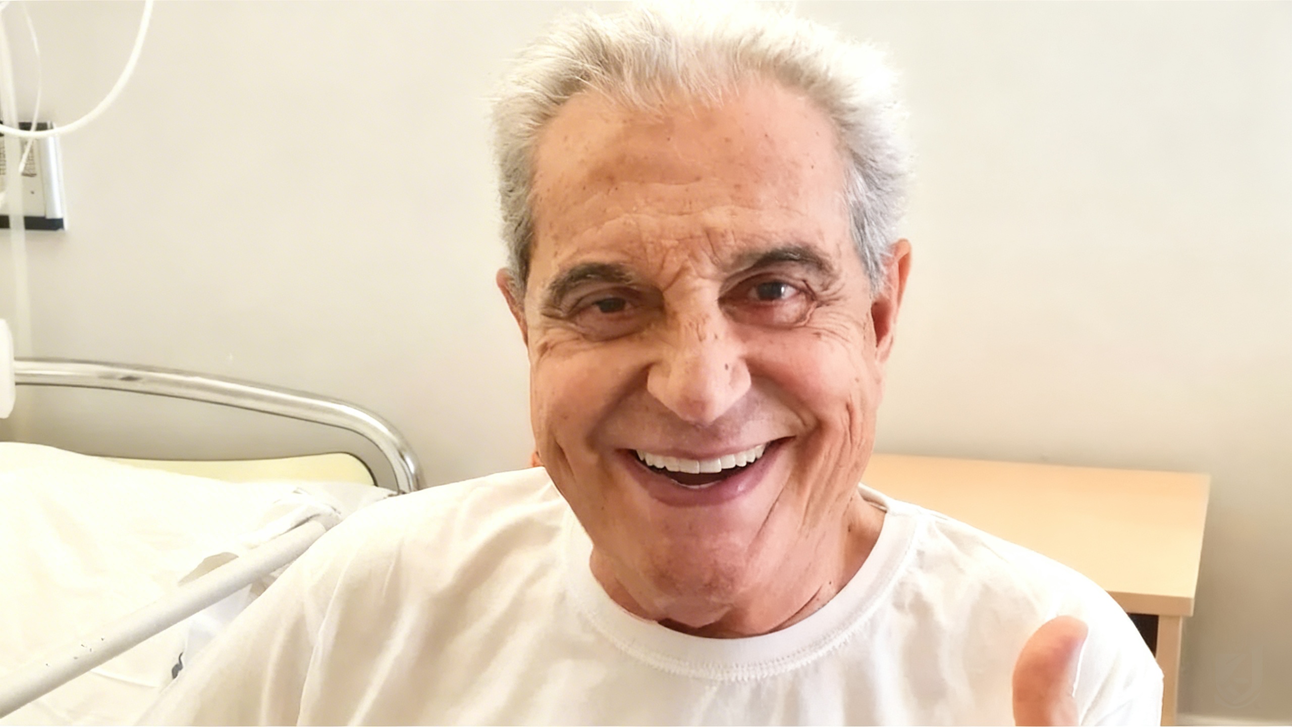 Andrés Pajares, de 86 años, se somete a otra cirugía de columna en Madrid Español.News