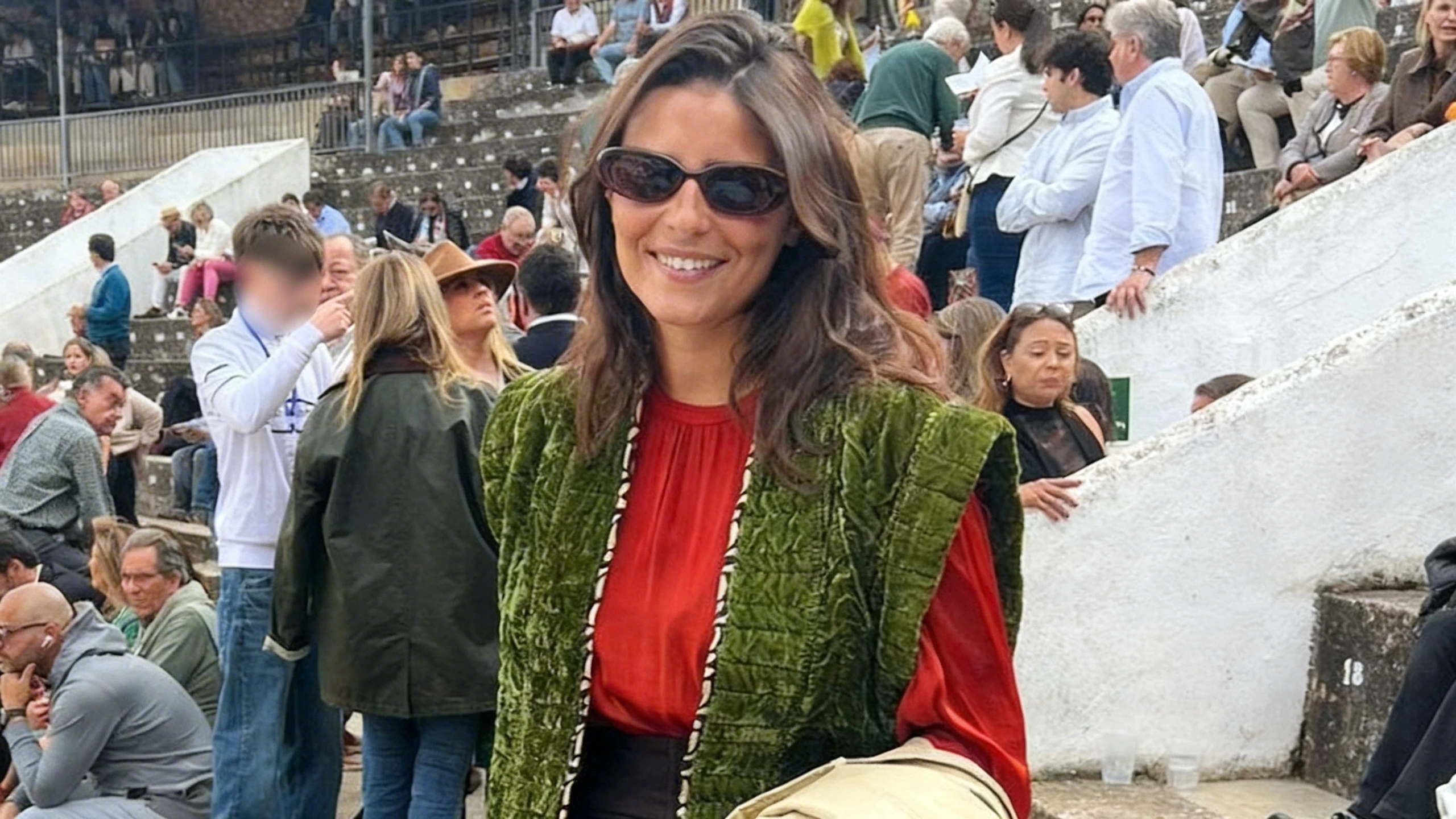 Tana Rivera sorprende tras reaparecer junto a Rocío Rey en la plaza Español.News