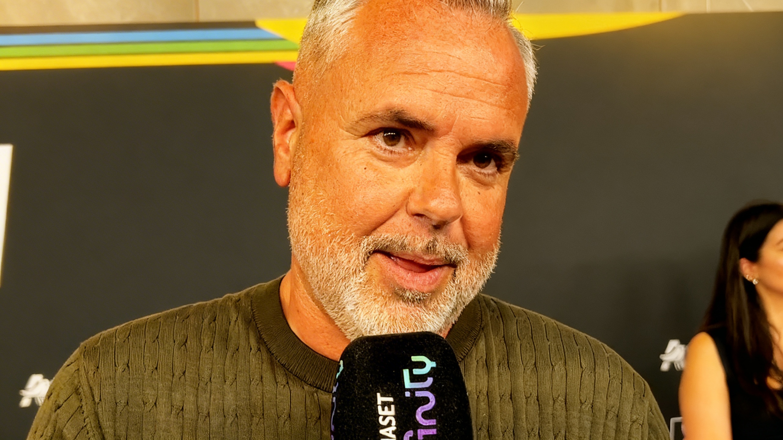 Juan Magán comparte los retos y valores familiares en la carrera inicial de su hijo Español.News