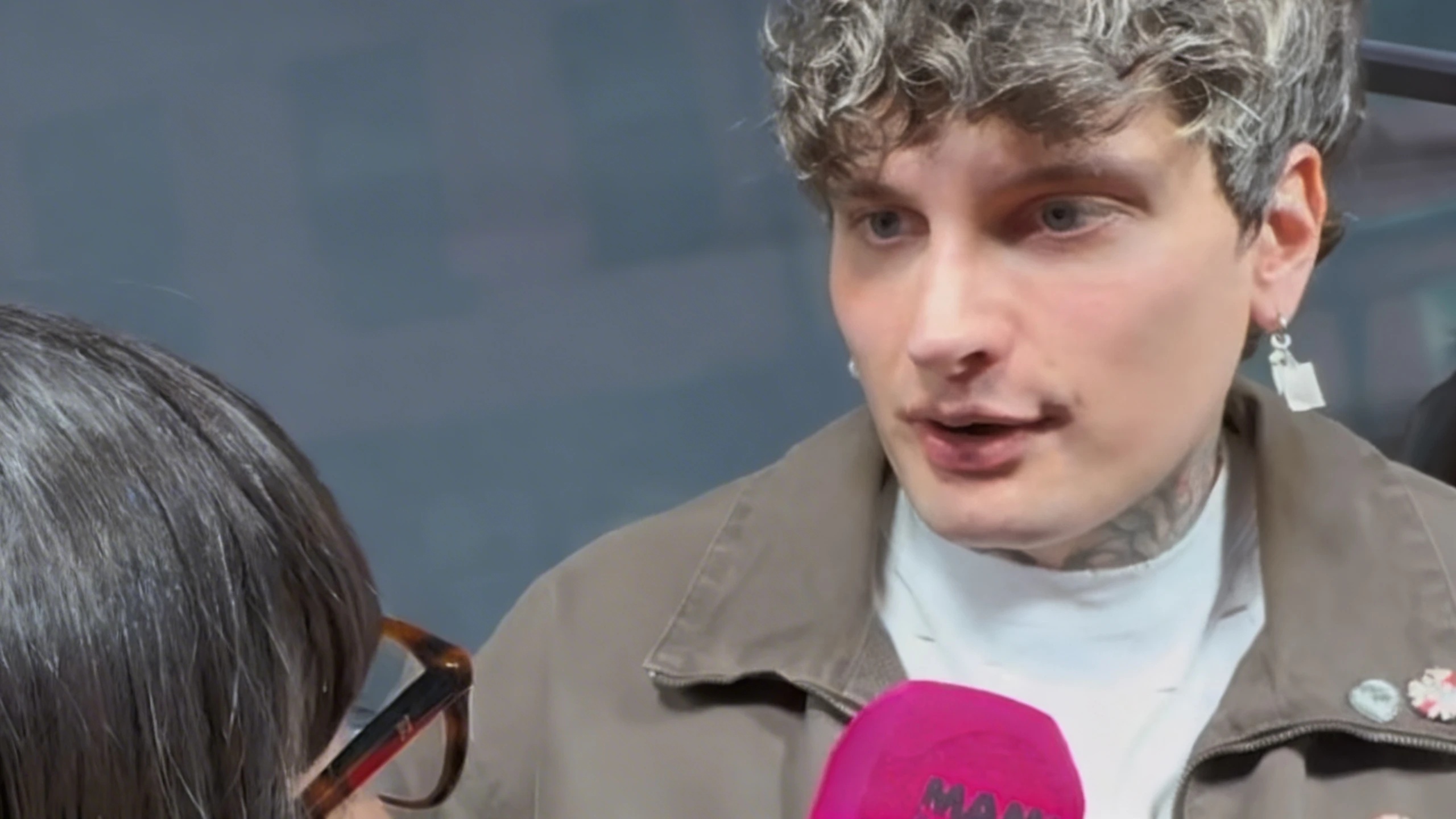 Actores españoles analizan ventajas y retos de la fama durante el estreno de «Zeta» Español.News