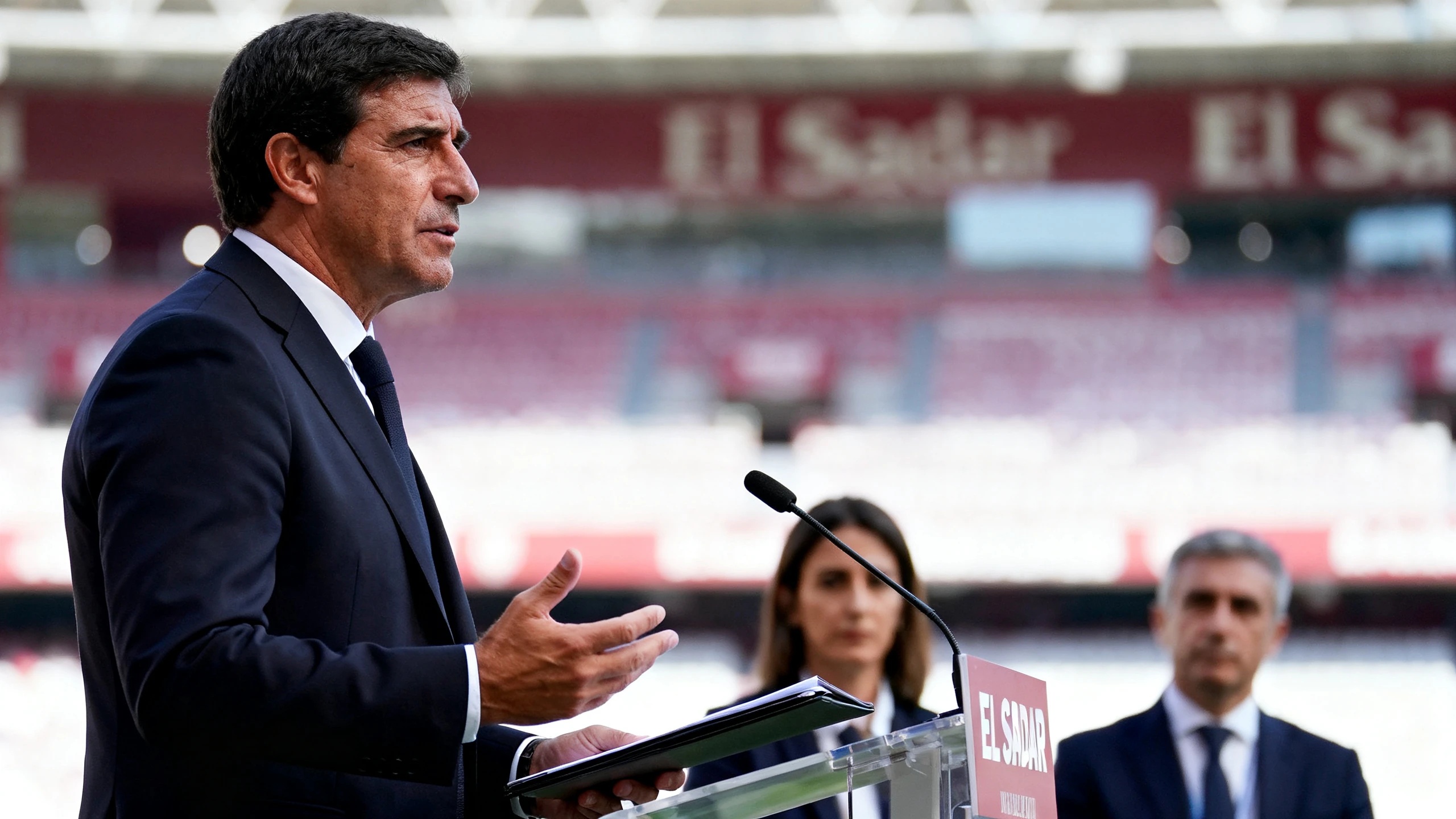 Pamplona presenta a su nuevo entrenador tras una temporada récord en Burgos Español.News