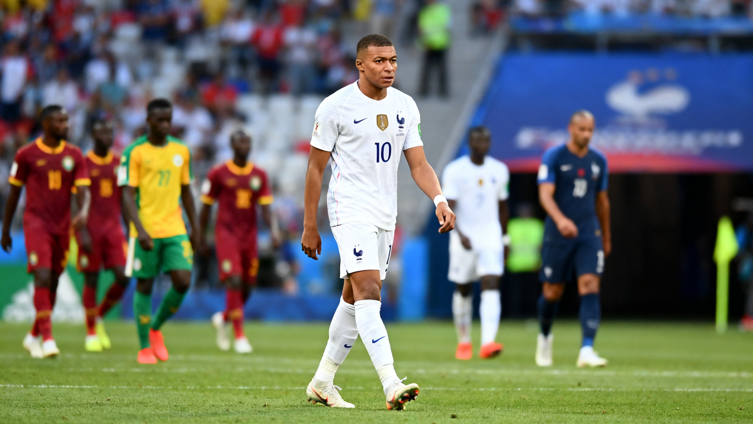 Récord de Mbappé aplazado tras la derrota de Francia en el amistoso Español.News