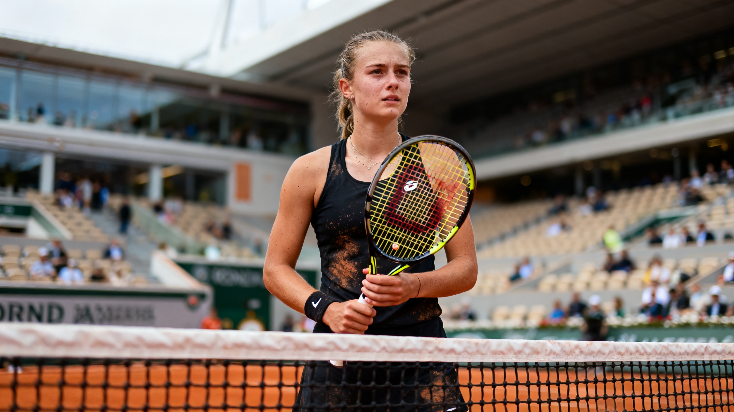 Tenista polaca da la sorpresa y entra en el top-4 del torneo de París Español.News