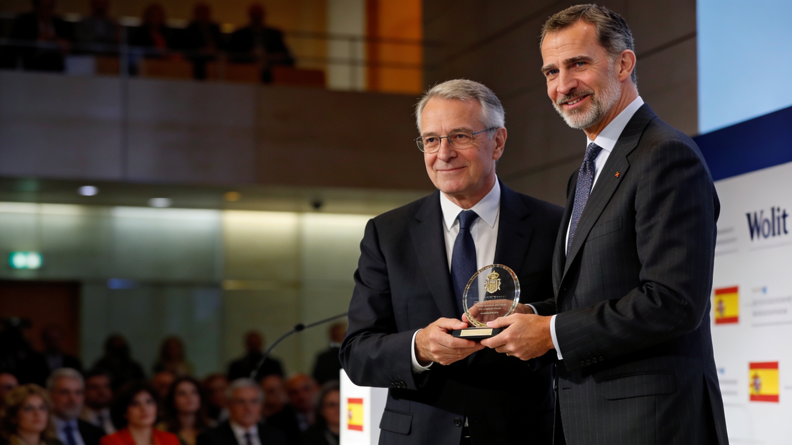La entrega del premio Martin Wolf estuvo marcada por declaraciones sobre las dificultades de la integración europea Español.News