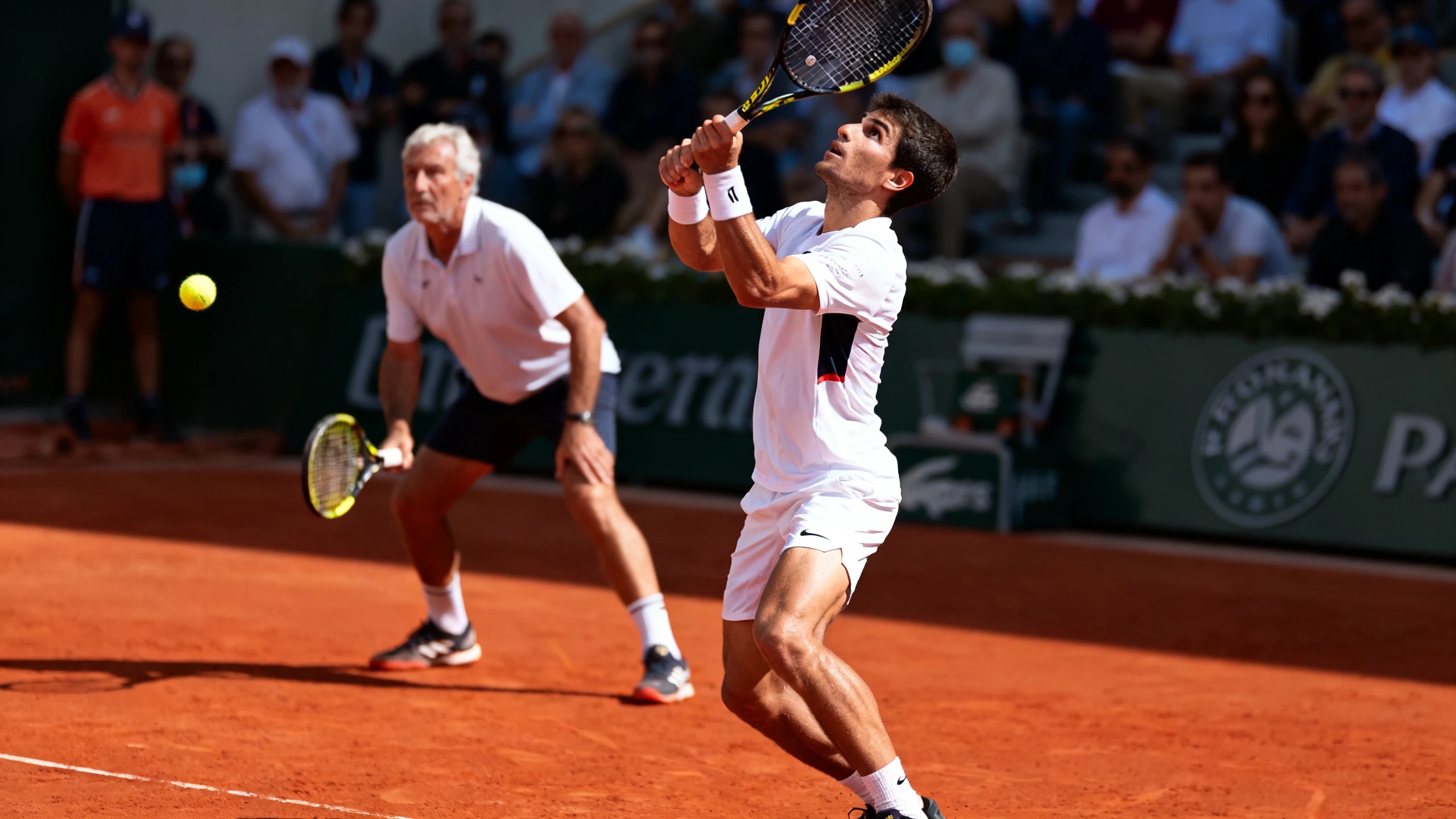 Dos generaciones del tenis español se enfrentaron por un lugar en cuartos de final Español.News