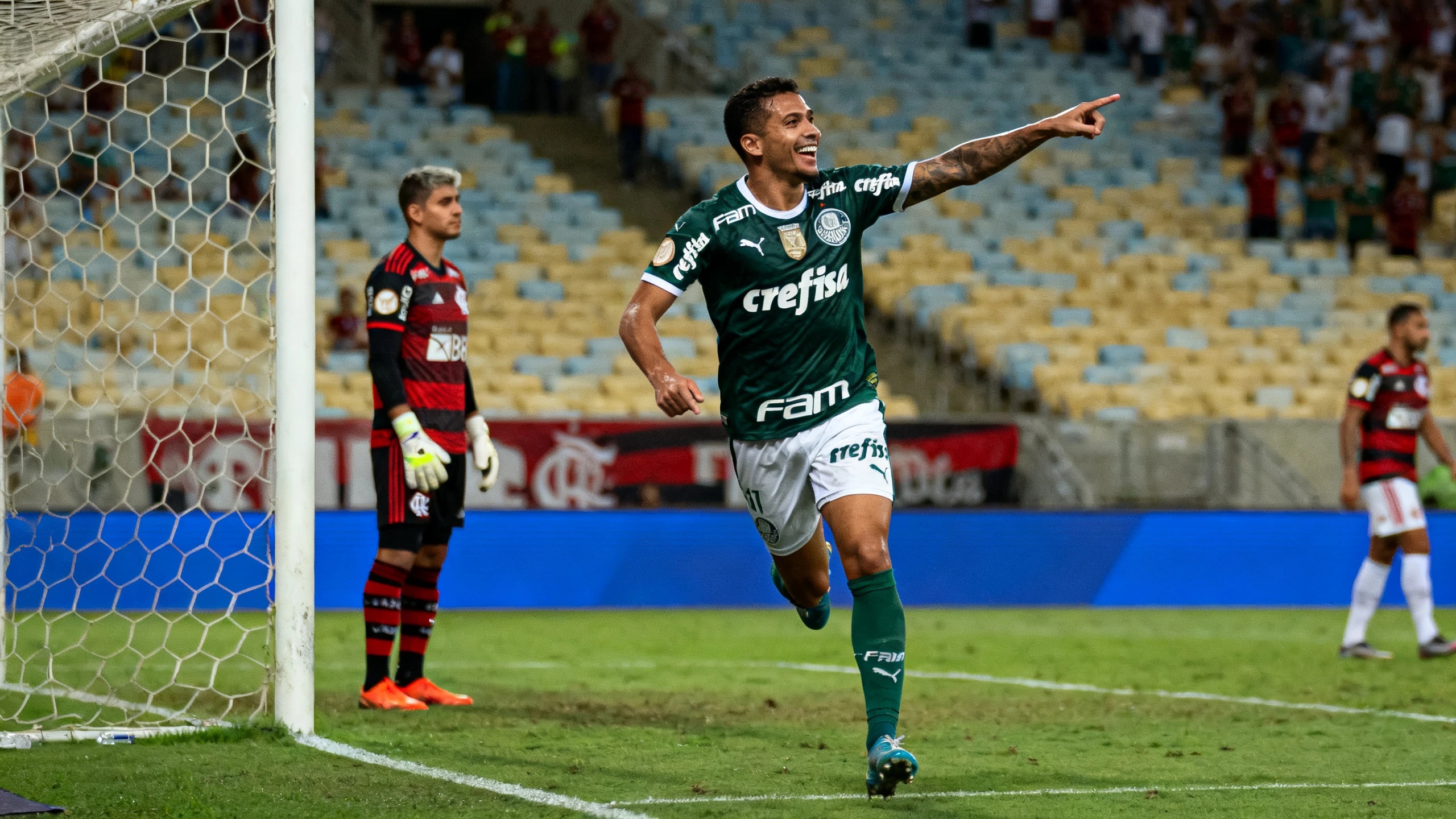 Un error del portero y un gol tardío decidieron el resultado en el estadio Maracaná Español.News