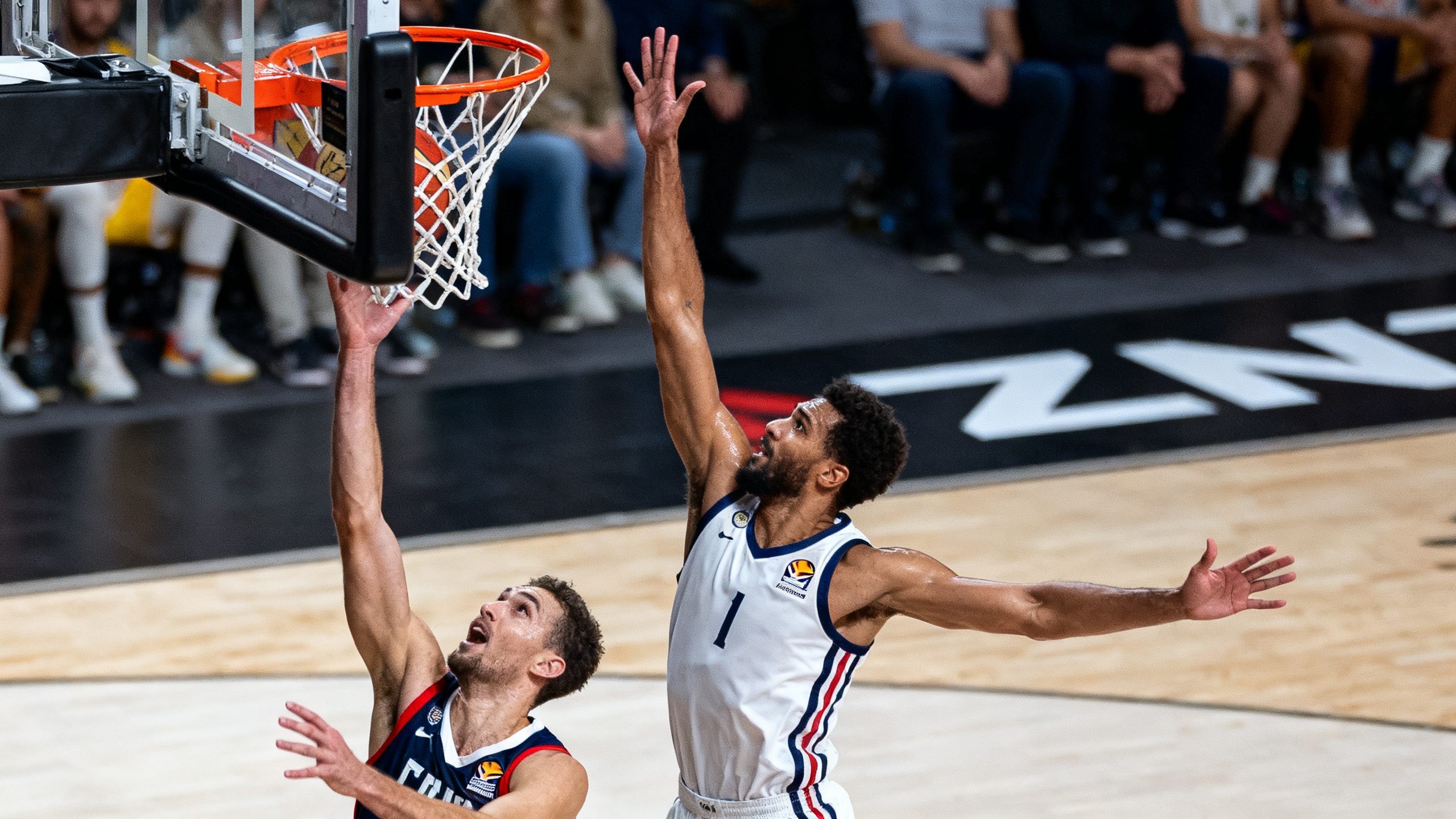 Intenso enfrentamiento entre Thunder y Spurs, y duelo entre Knicks y Cavaliers Español.News