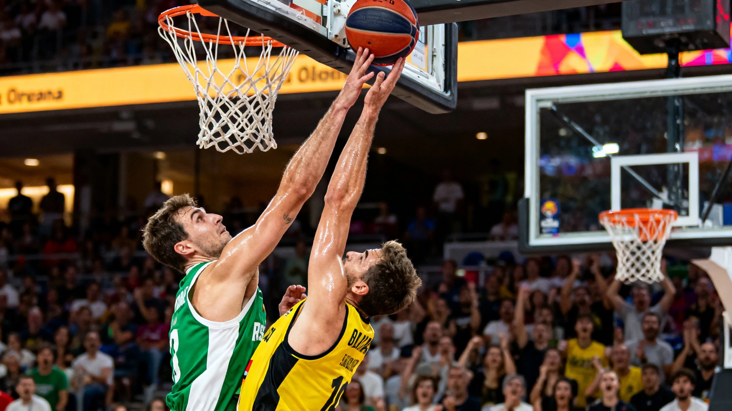 Tribunas en Badalona y un arranque inesperado: así inauguraron Unicaja y AEK la semifinal Español.News