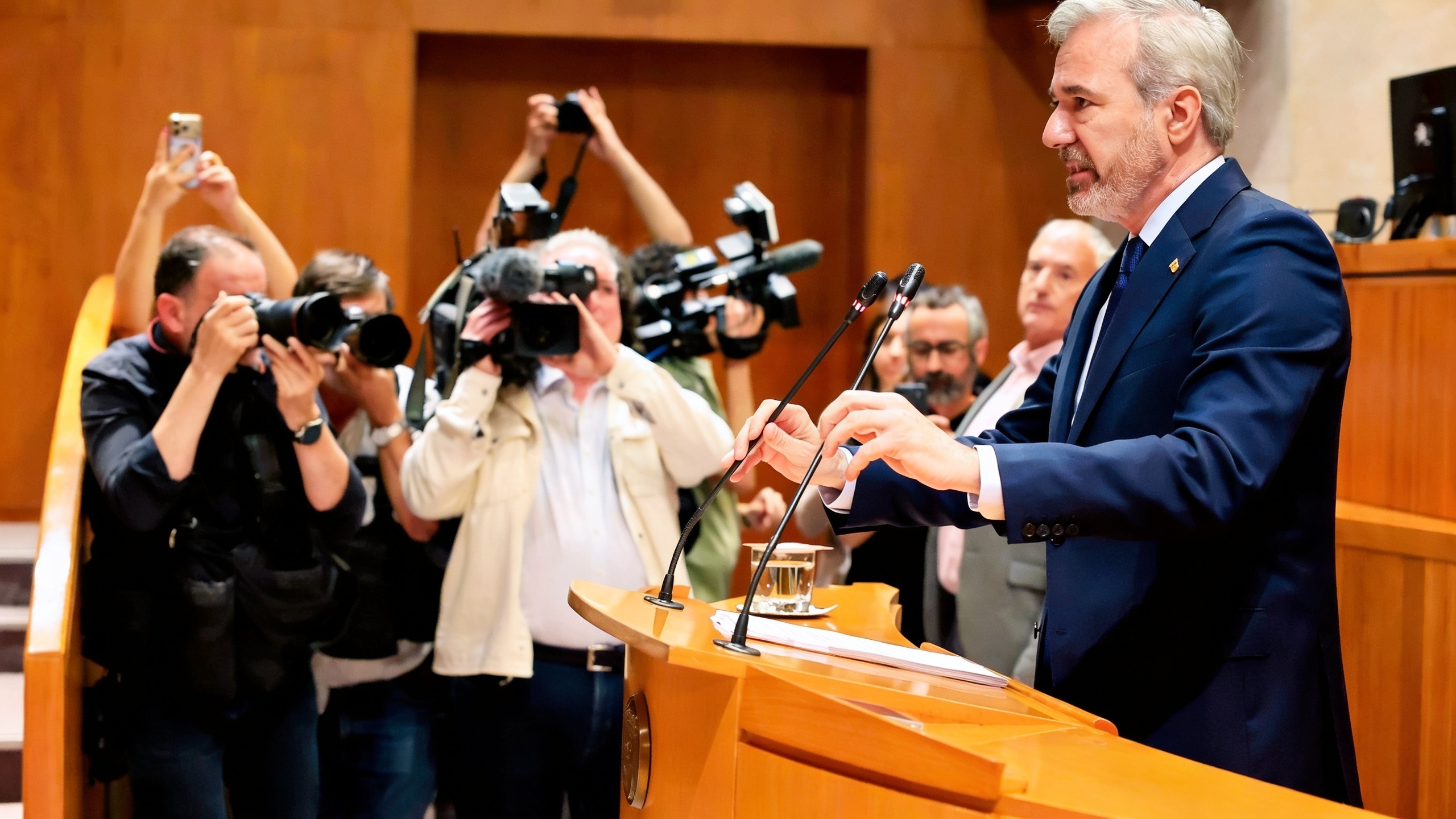 En Aragón se debaten nuevos criterios para la ayuda social tras el acuerdo entre PP y Vox Español.News