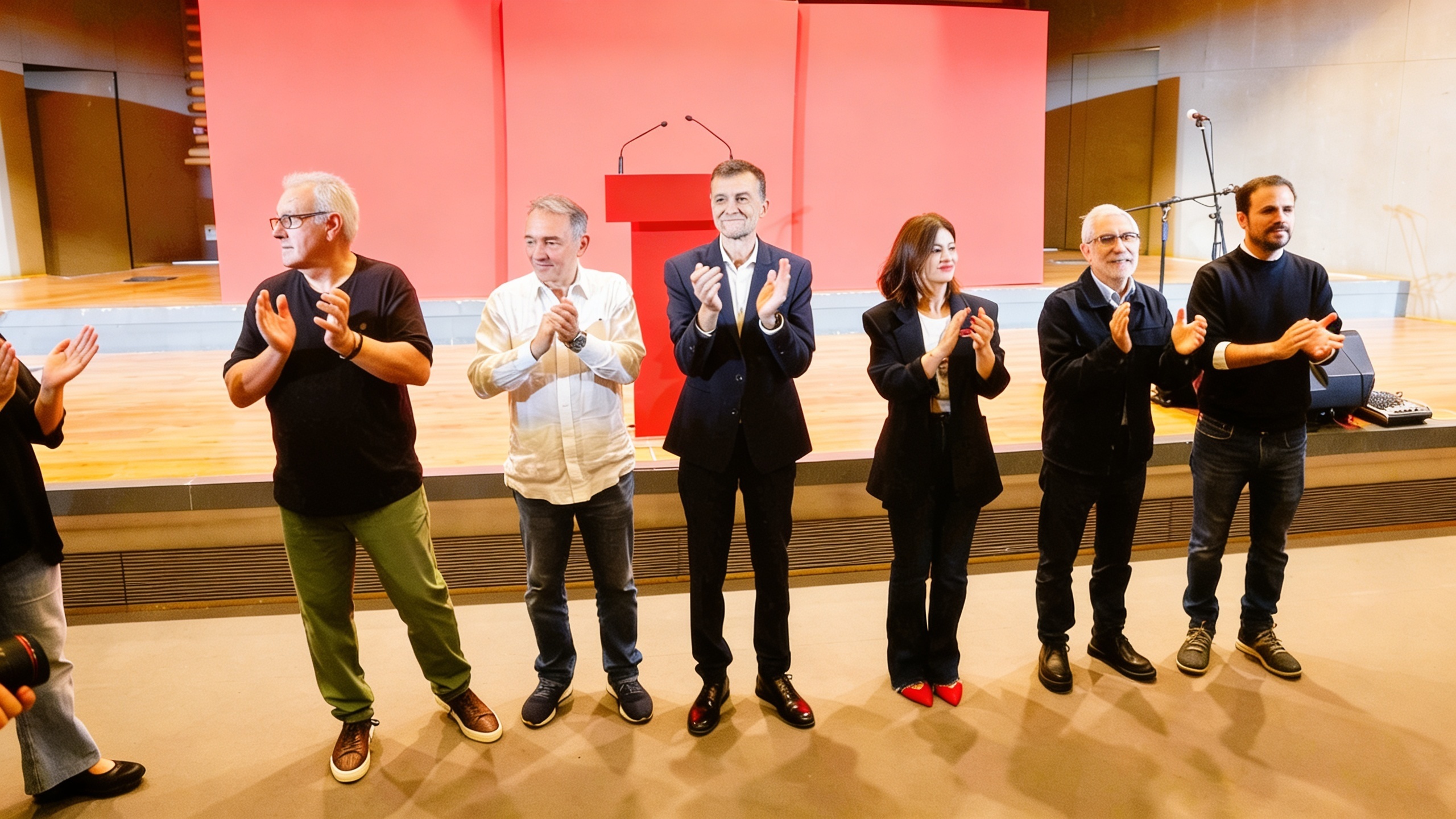 En Madrid, los líderes de Izquierda Unida debatieron sobre la amenaza ultra y los nuevos retos Español.News