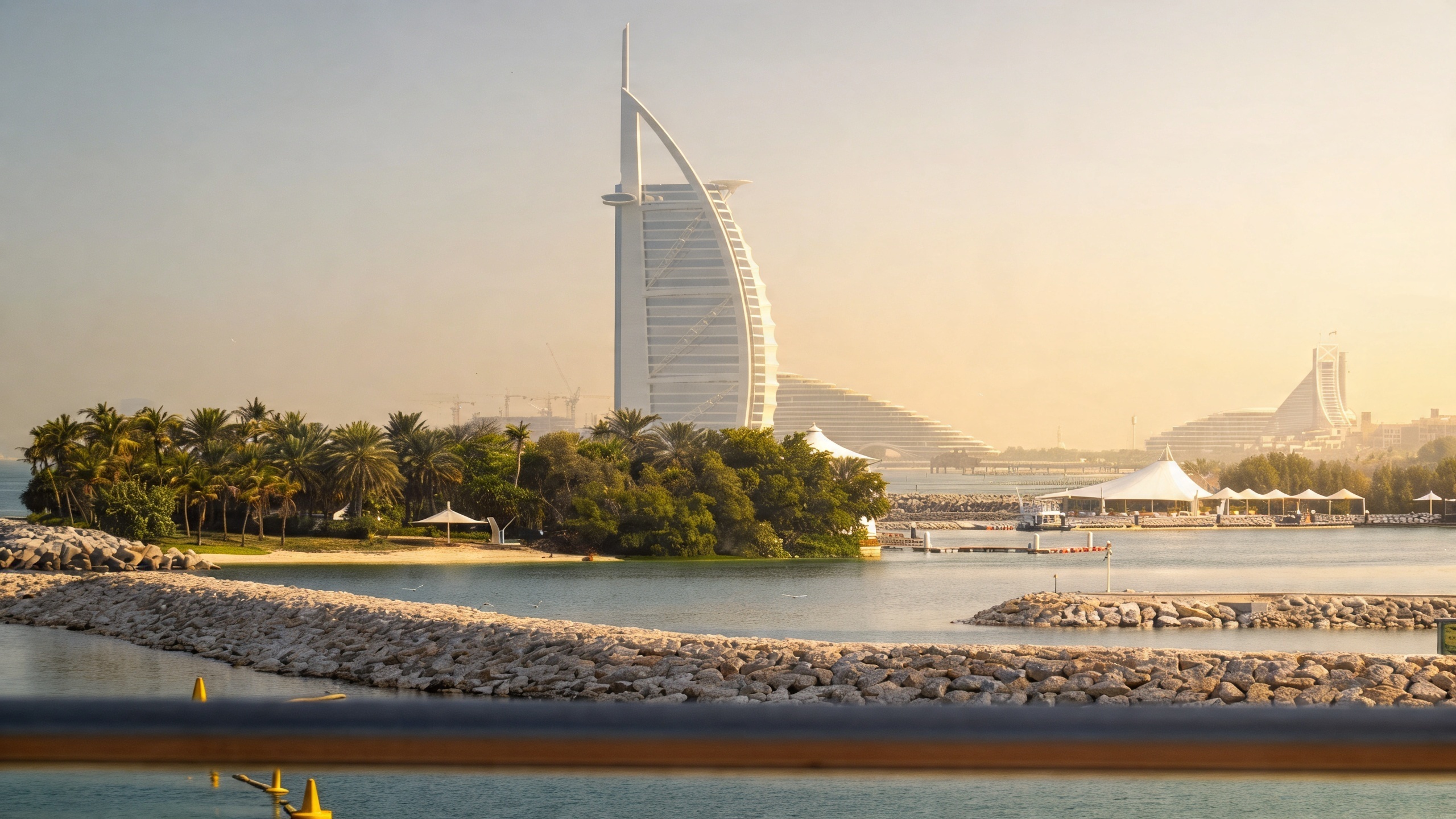 Por qué los habitantes de Dubái y Doha no están dispuestos a defender sus ciudades ante un ataque Español.News