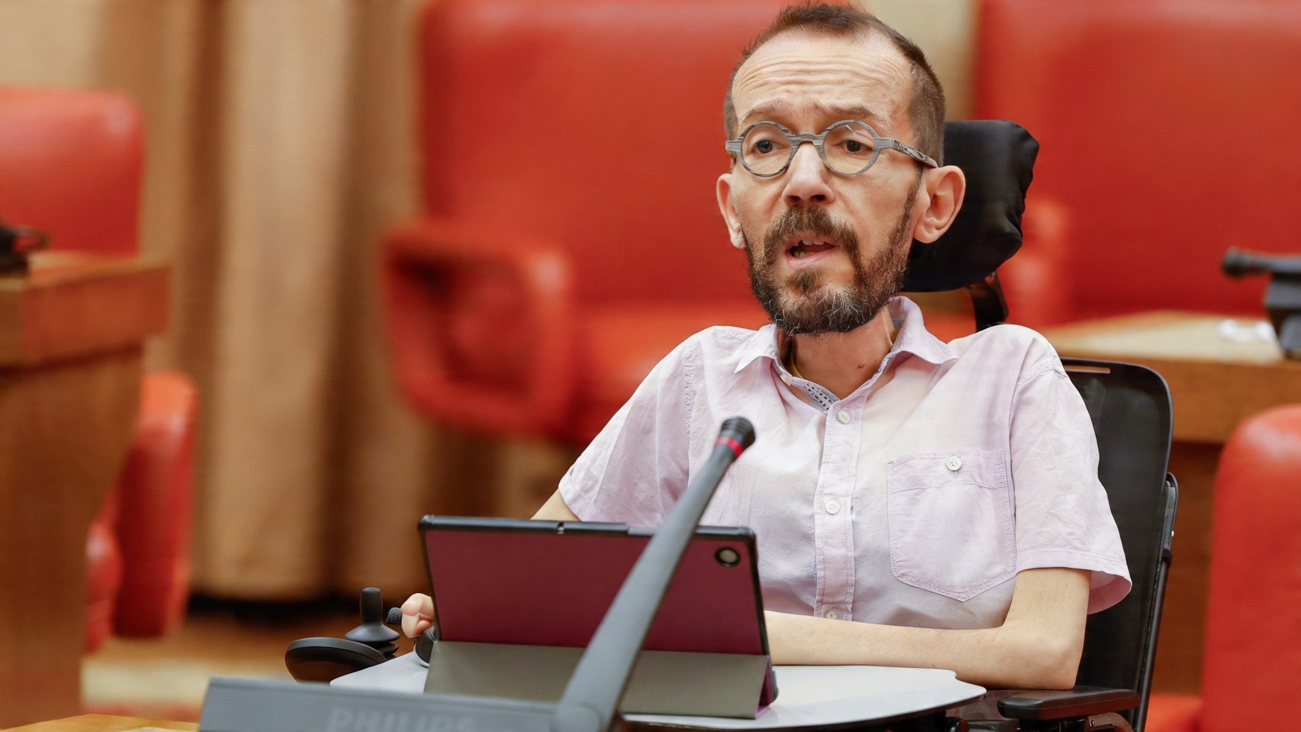 Tribunal de Madrid absuelve a exdiputado por publicación sobre clérigos Español.News