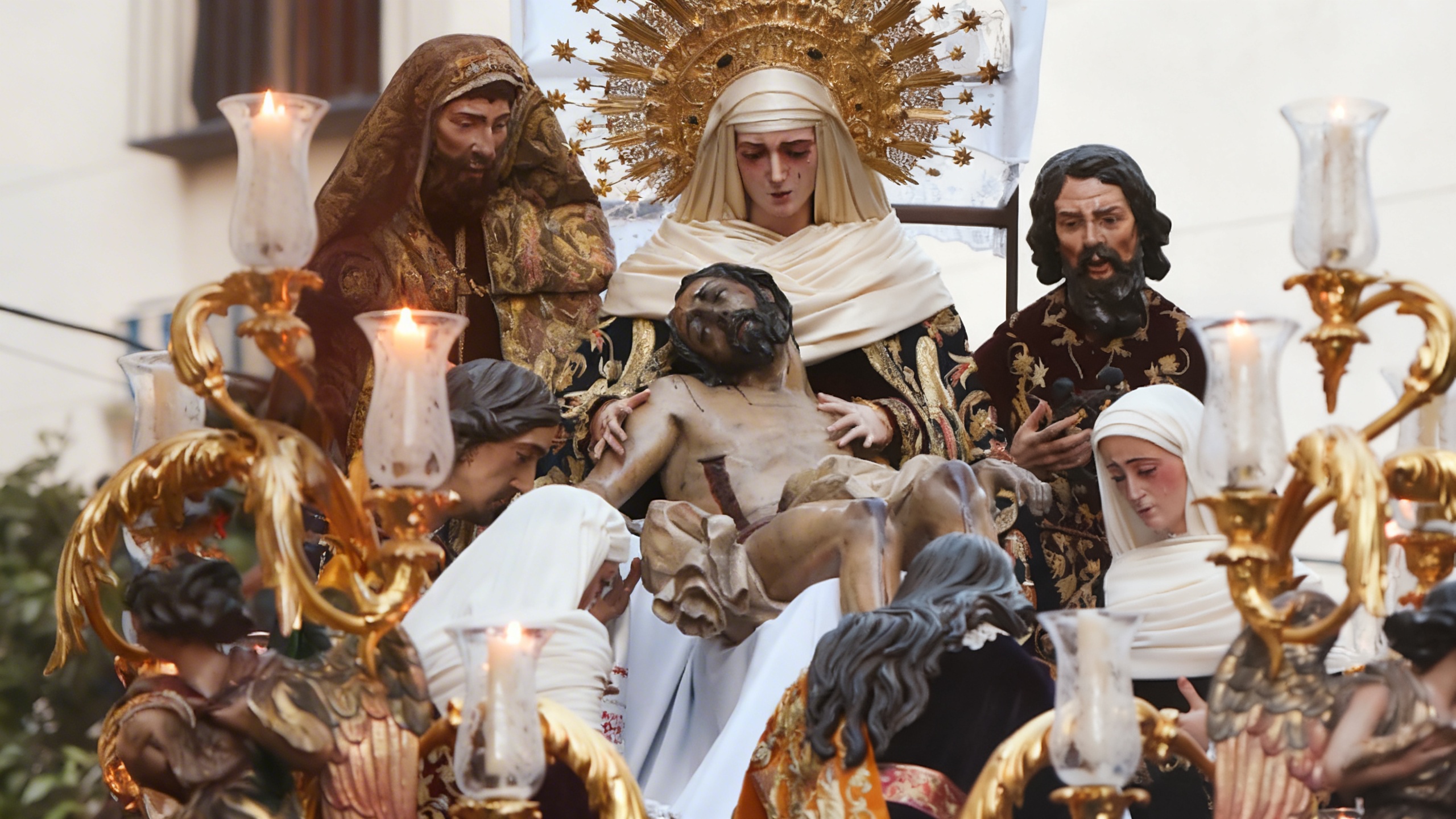 Novedades en recorridos y costumbres del Viernes Santo Español.News