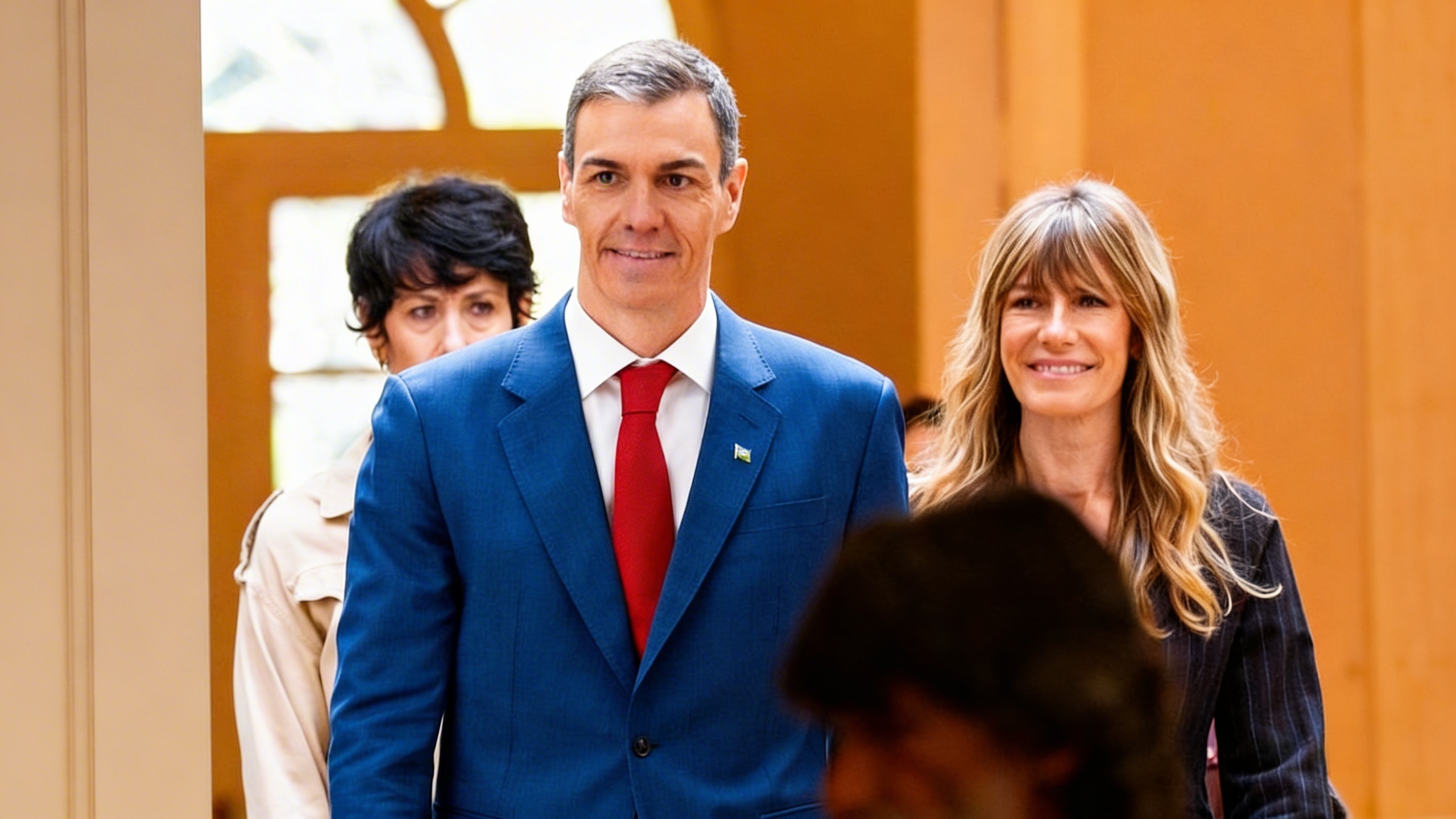 El foco sobre las acusaciones contra la esposa del presidente del Gobierno Español.News
