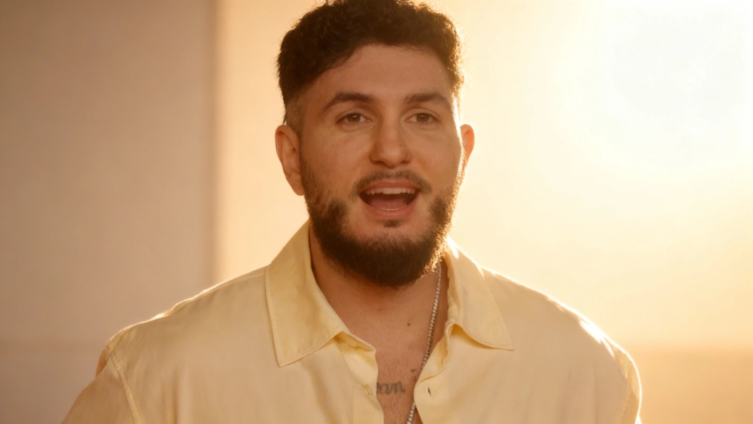 La razón por la que el cantante eligió la familia sobre el lujo Español.News