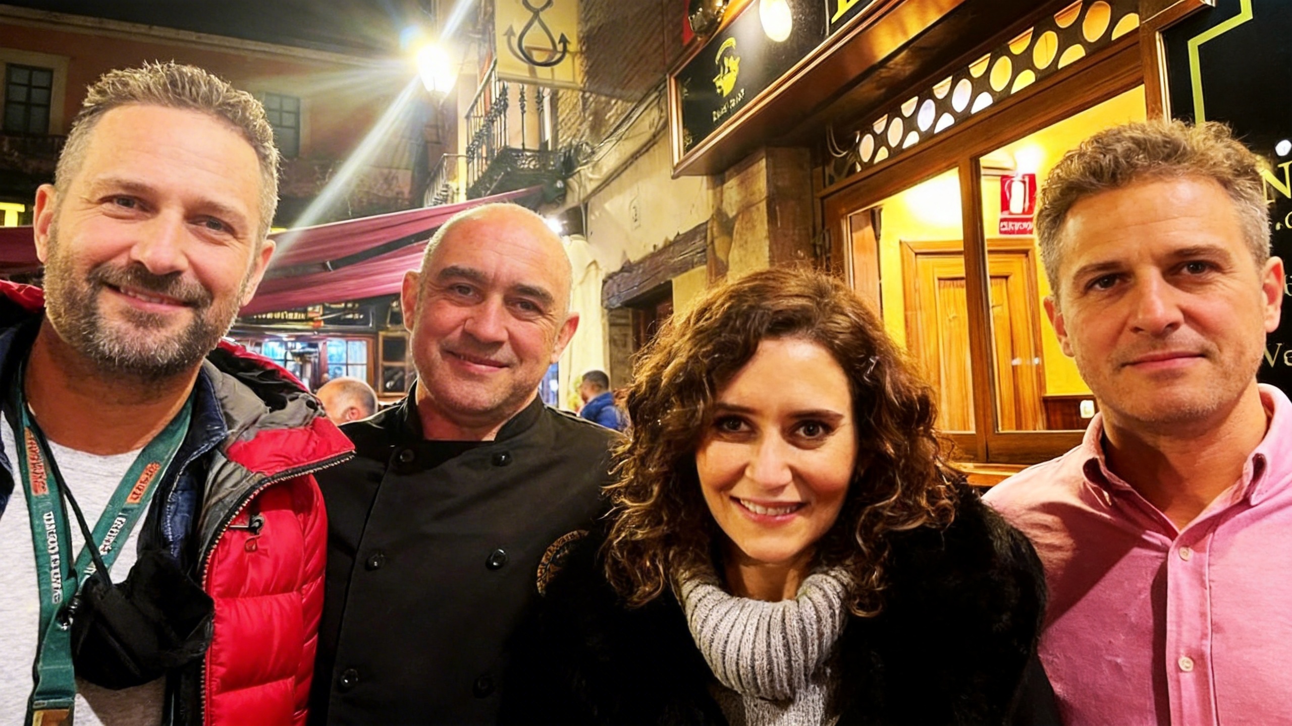 Reunión de Ayuso y un alto directivo de Quirón en un bar privado de León Español.News