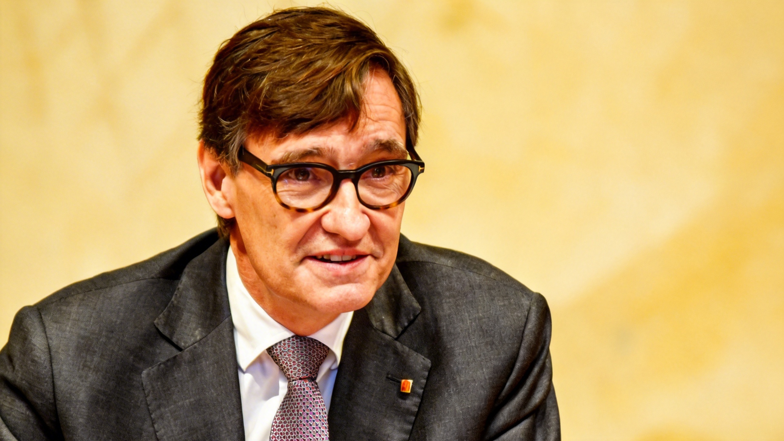 La juventud catalana no reconoce a su presidente en la calle Español.News