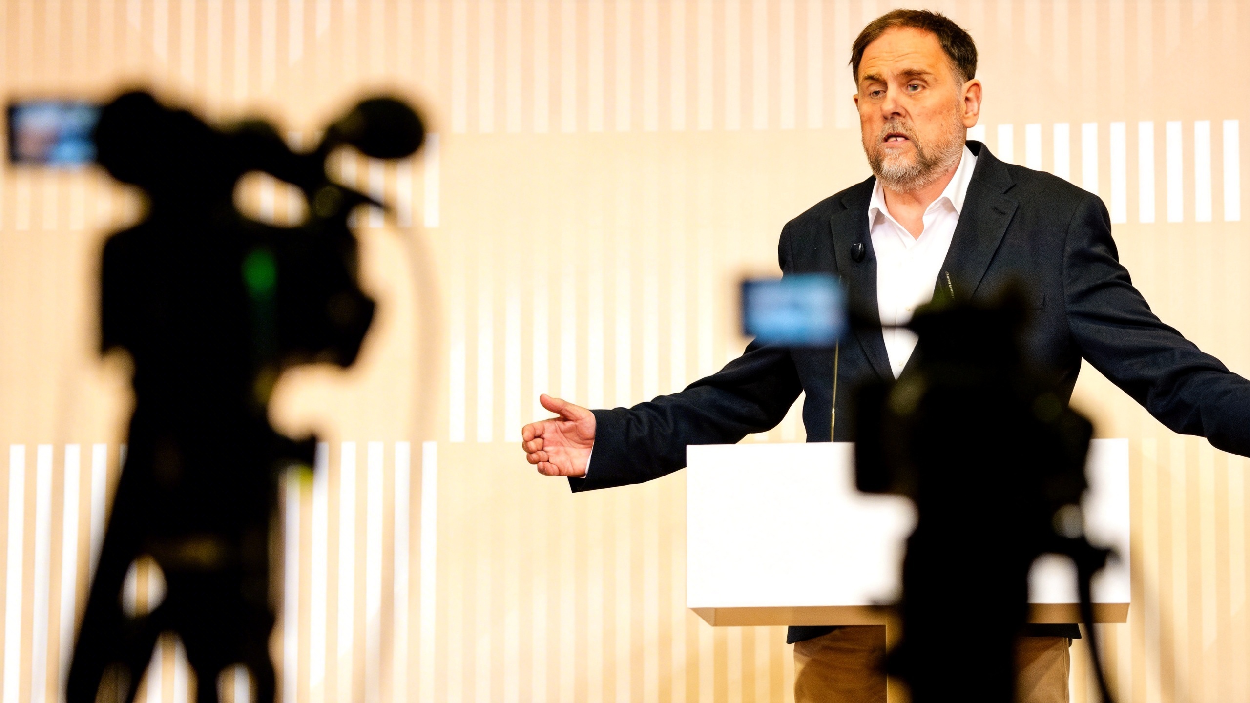 Concesiones internas y decisiones inesperadas marcan el rumbo en Cataluña Español.News