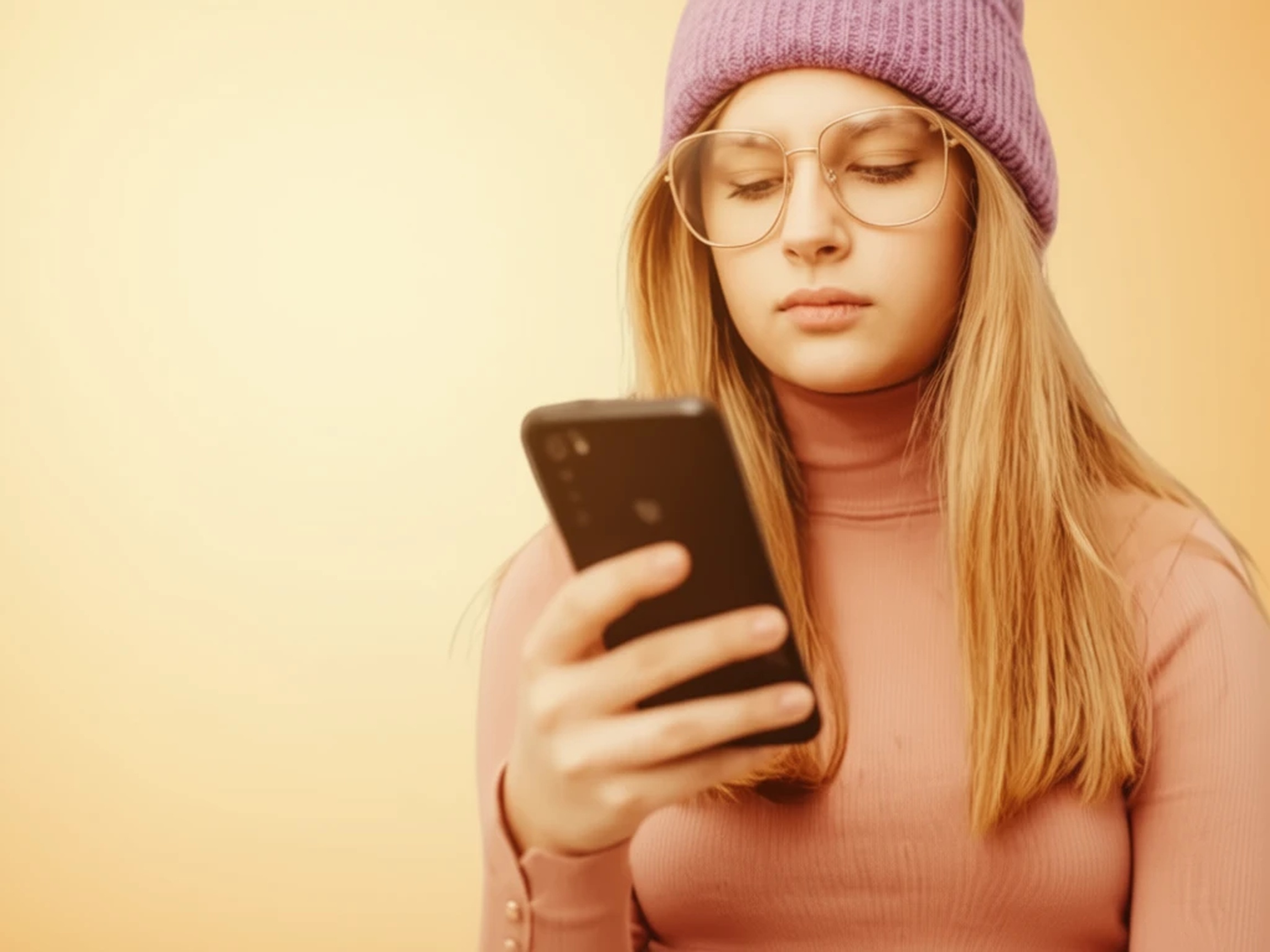 Expertos aconsejan a las familias estar más atentos a los pequeños en casa, enfatizando recomendaciones clave e información valiosa para su bienestar Español.News